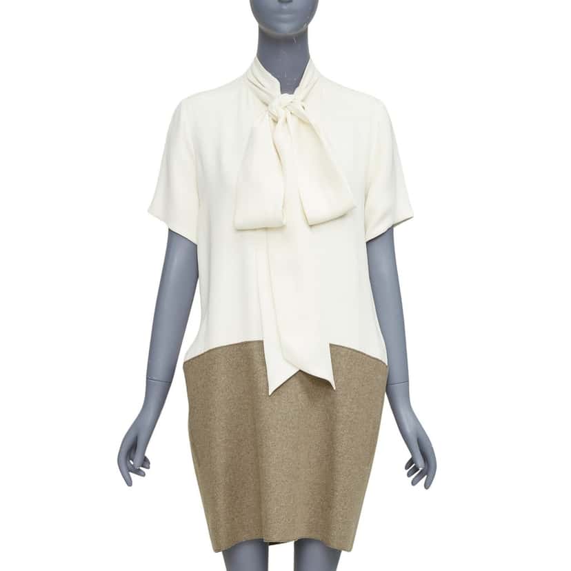 Celine Product Beige Silk Very good condition - Front View