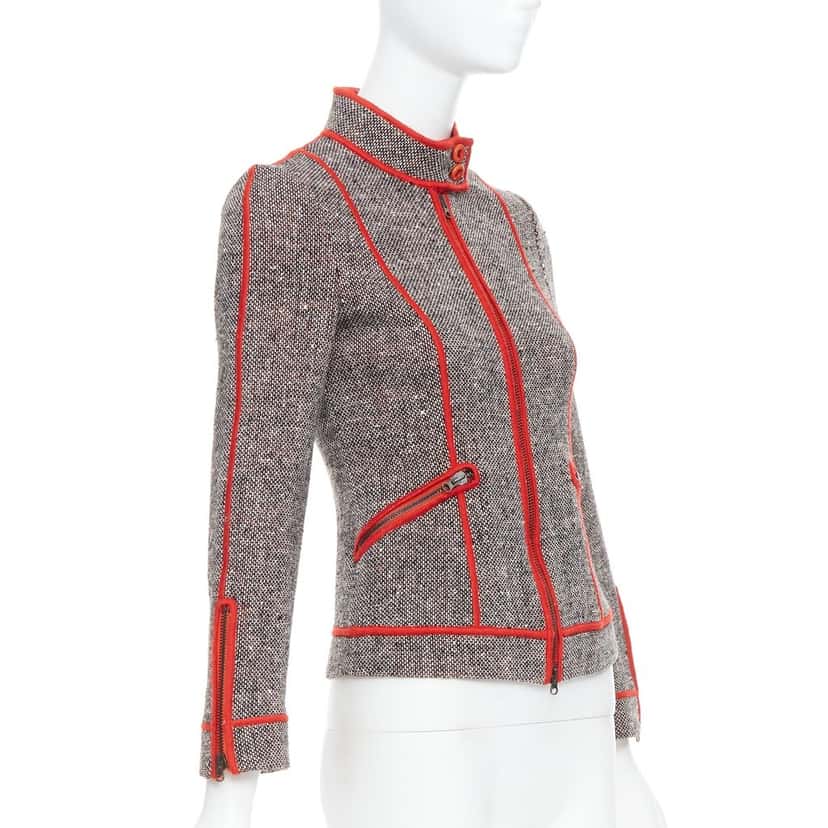 Moschino Quilted Blazer Red Tweed Very good condition - Model View