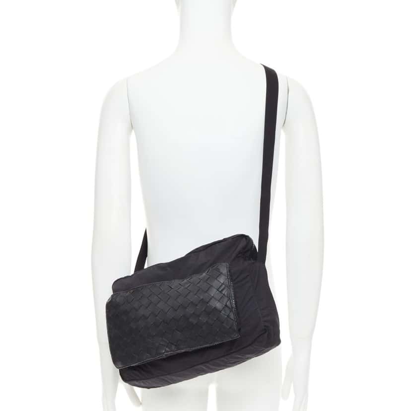 Bottega Veneta 1.5 Intrecciato Black Leather Very good condition - Back View