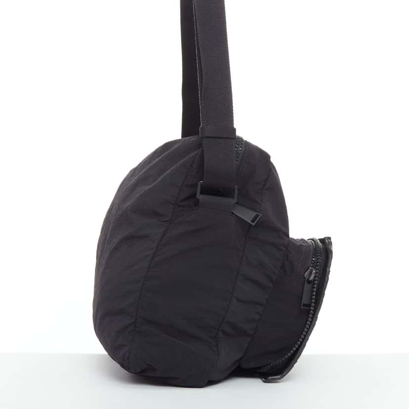 Bottega Veneta 1.5 Intrecciato Black Leather Very good condition - Model View