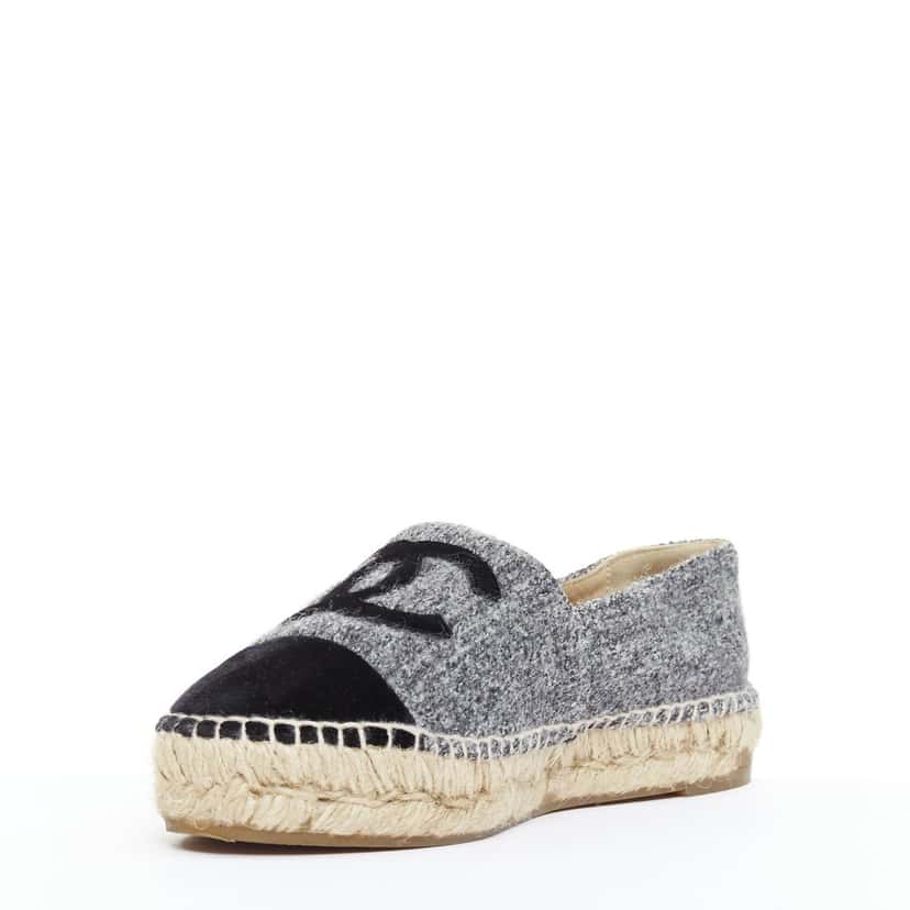 Chanel Product Grey Polyester Good condition - Model View