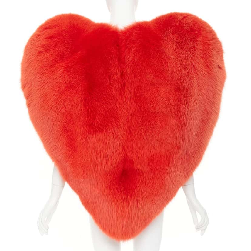 Saint Laurent Product Red Fur Very good condition - Model View