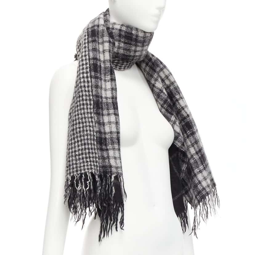 YOHJI YAMAMOTO Check Fringe Scarf Grey Wool Very good condition - Inside View