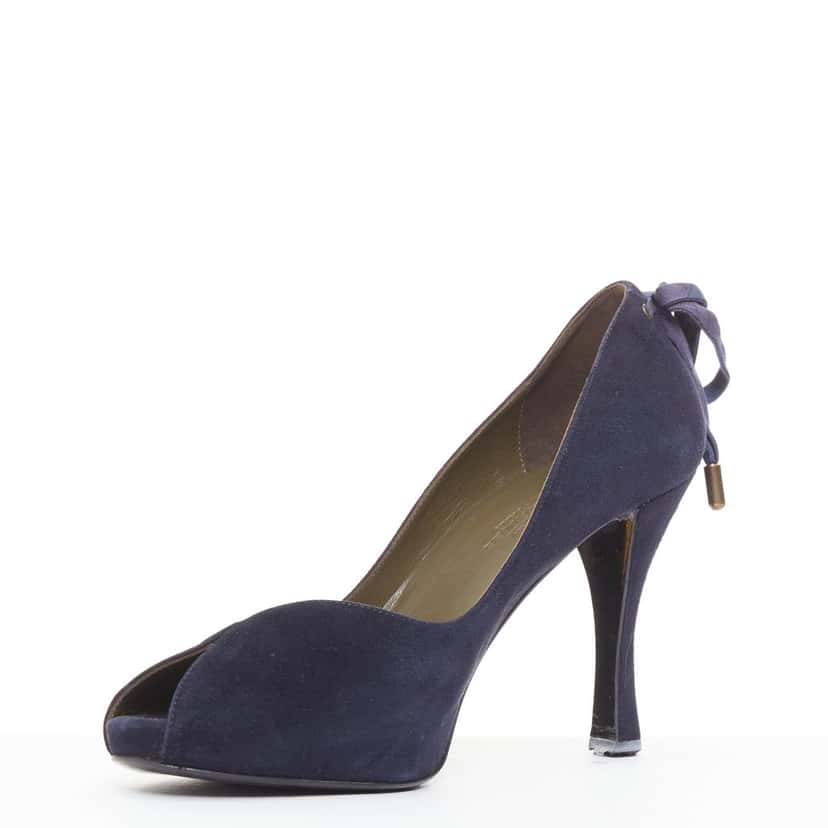 Hermes Product Navy Suede Fair condition - Model View