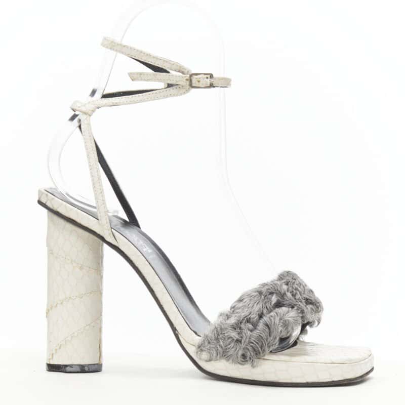 Gianni Versace Shearling Cone Sandals White Leather Very good condition - Front View