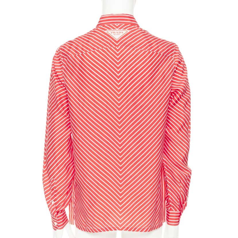 Prada Product Red Silk Very good condition - Box View