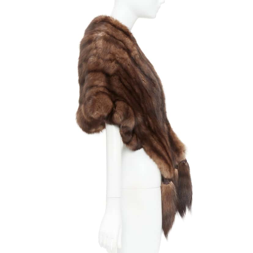 NON SIGNE / UNSIGNED Product Brown Fur Very good condition - Model View