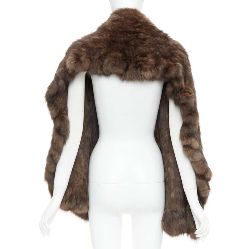 NON SIGNE / UNSIGNED Product Brown Fur Very good condition - Back View