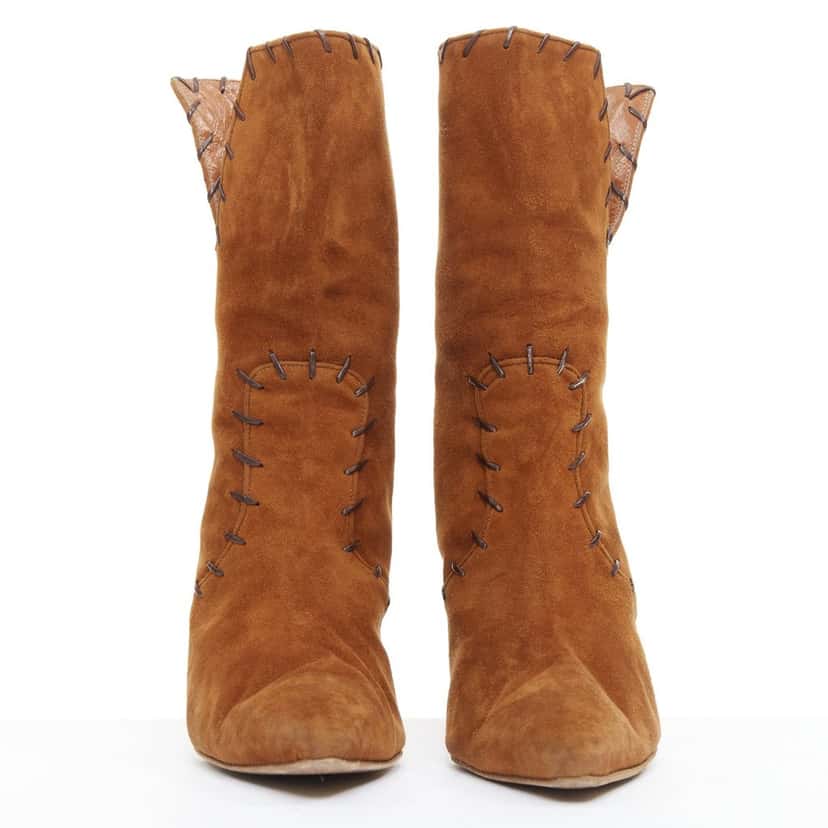 Manolo Blahnik Product Brown Suede Fair condition - Inside View