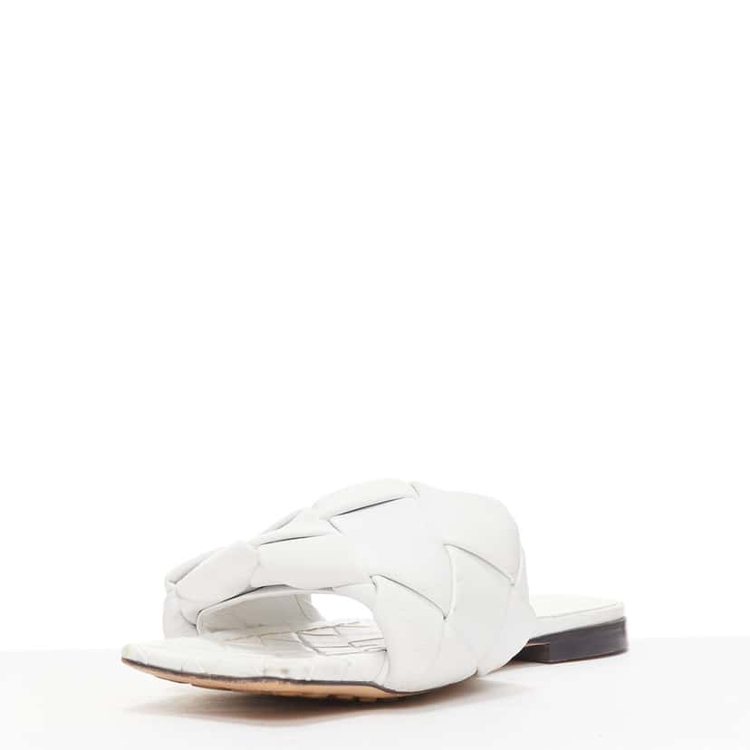 Bottega Veneta Lido White Leather Fair condition - Model View