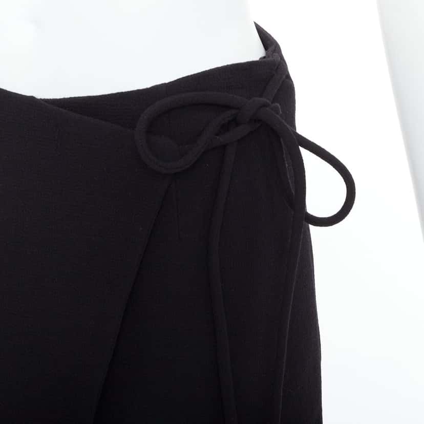 Mach & Mach Bow Wrap Skirt Black Wool Very good condition - Back View