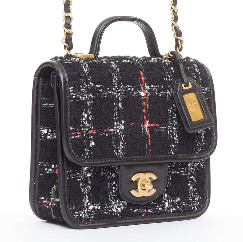 Chanel Tweed School Memory Black Tweed Very good condition - Inside View