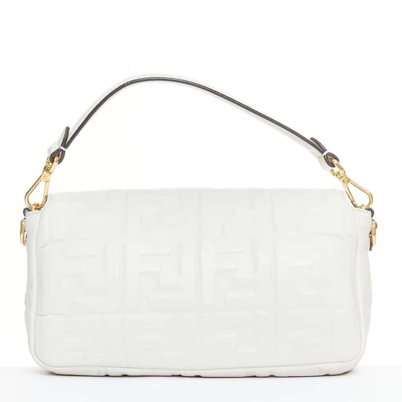 Fendi Baguette Medium White Leather Very good condition - Box View