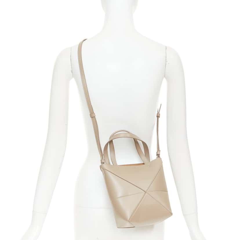 Loewe Puzzle Fold Beige Leather Very good condition - Back View