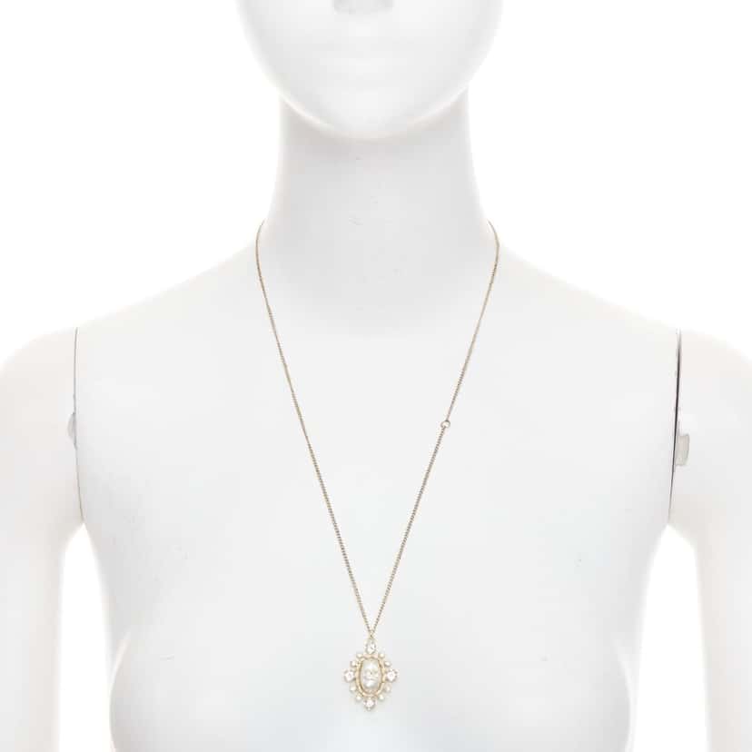 Chanel Product Gold Metal Very good condition - Back View