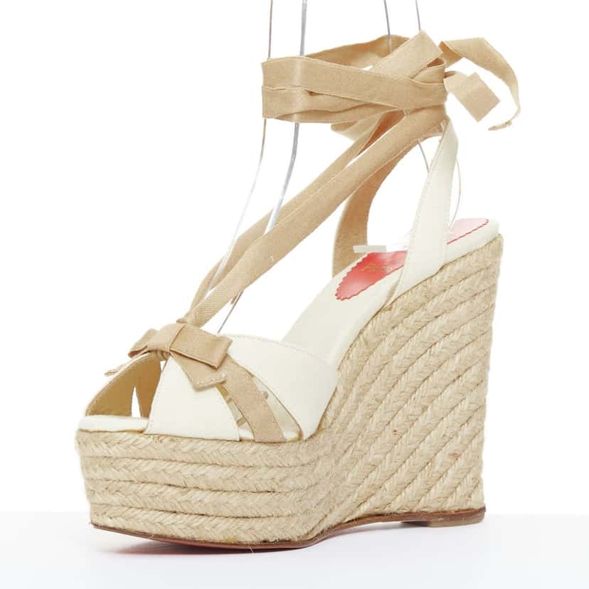 Christian Louboutin Isabelle Beige Polyester Very good condition - Model View