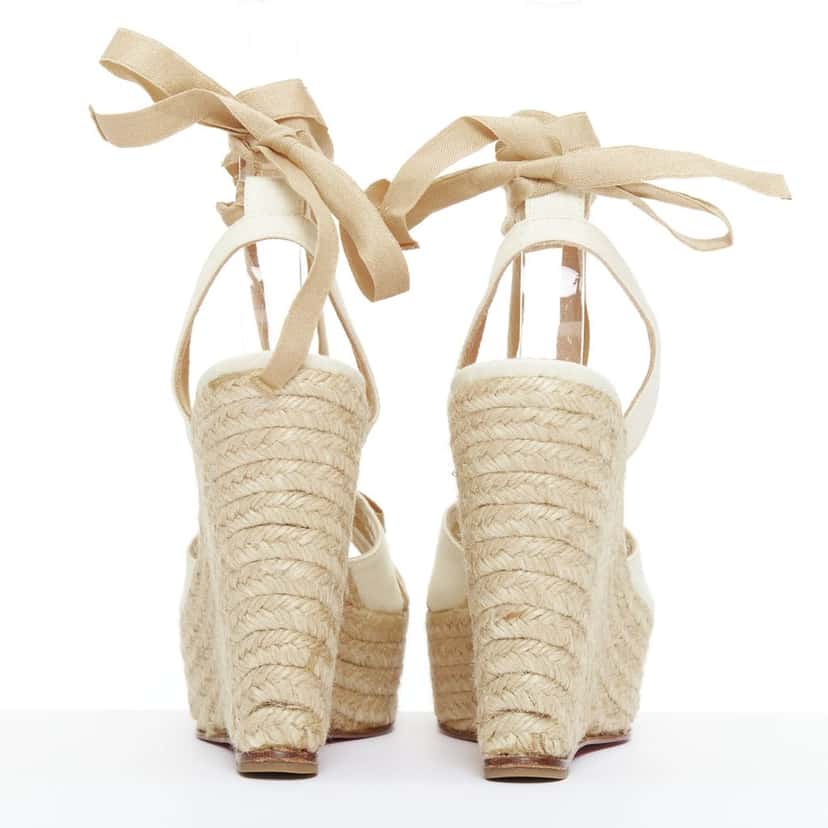 Christian Louboutin Isabelle Beige Polyester Very good condition - Box View