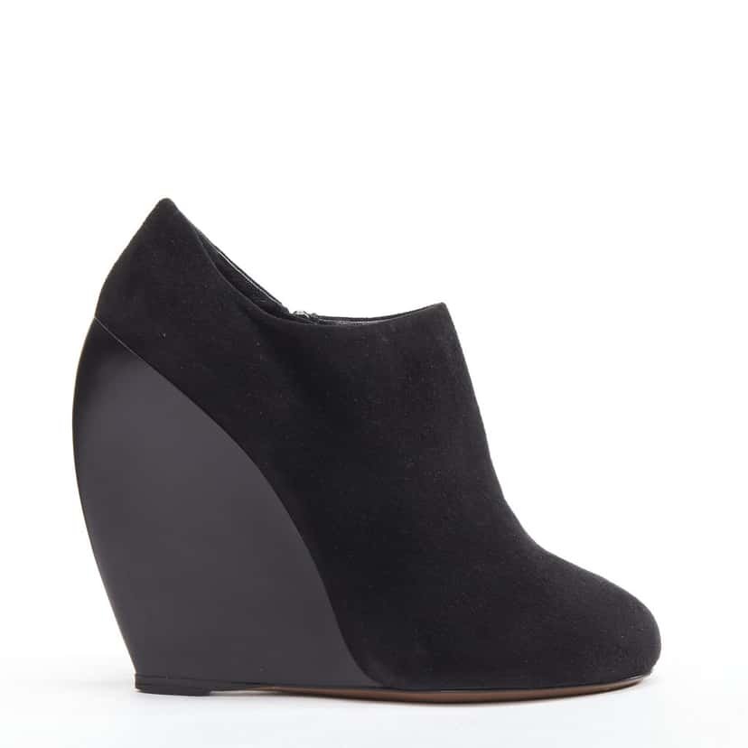 Alaia Jacquard Gold Heel Boots Black Suede Very good condition - Front View