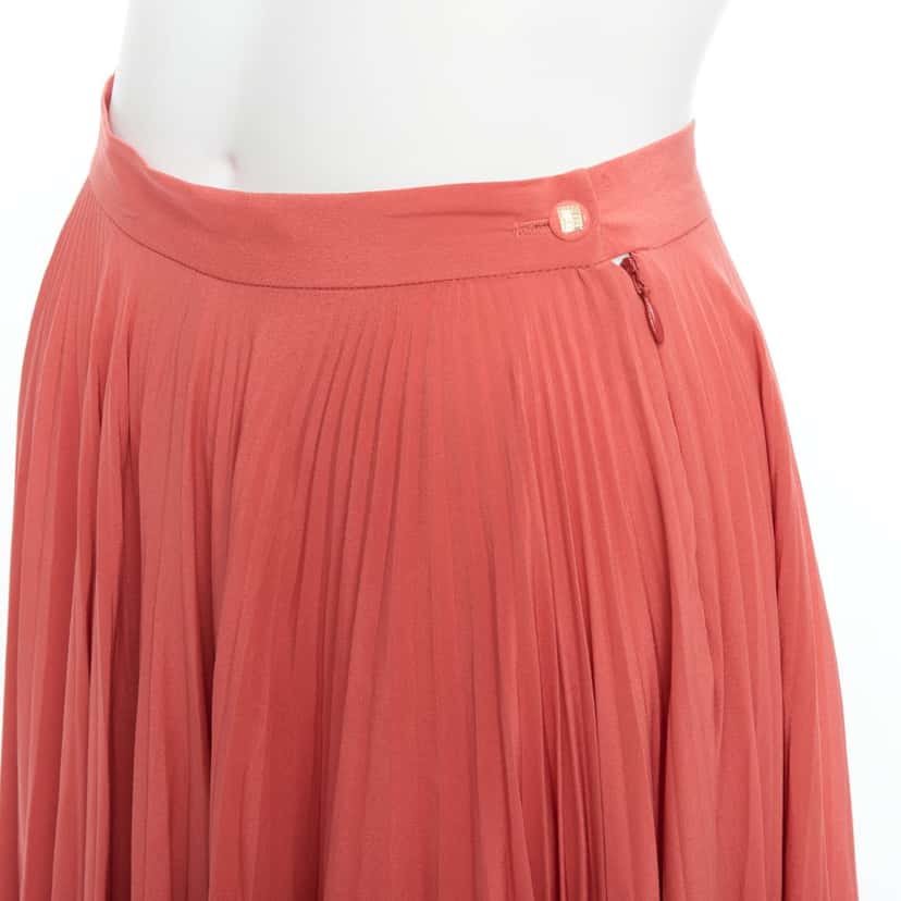Fendi Colorblock Pleated Skirt Pink Silk Very good condition - Back View