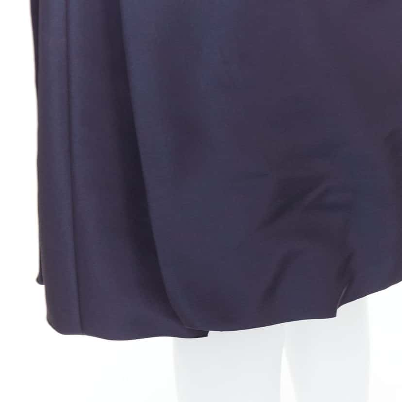 Oscar de la Renta Bubble Pleat Skirt Navy Silk Very good condition - Back View