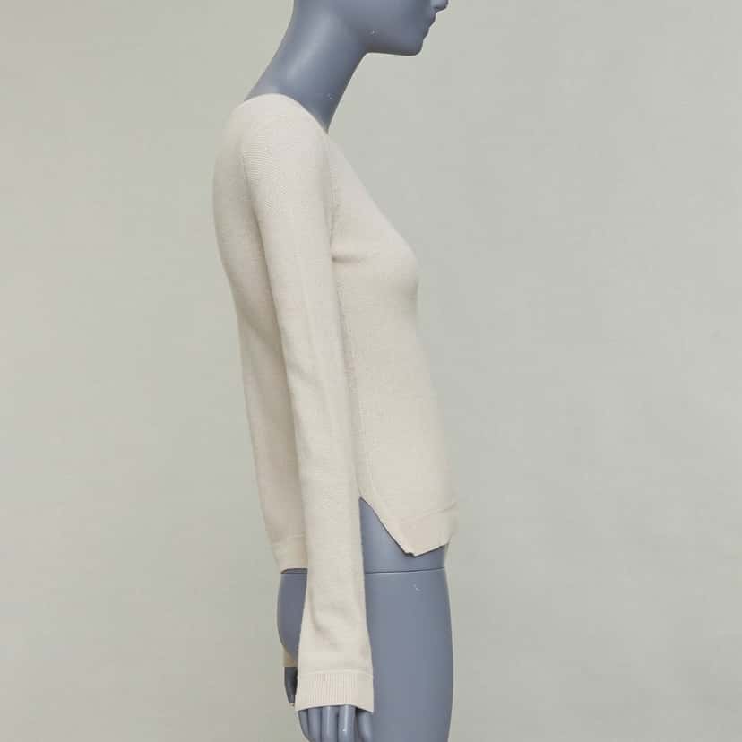 Loro Piana Product Beige Cashmere Very good condition - Model View