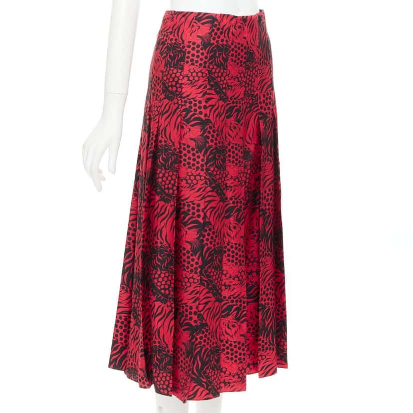 Gucci Product Red Silk Very good condition - Inside View