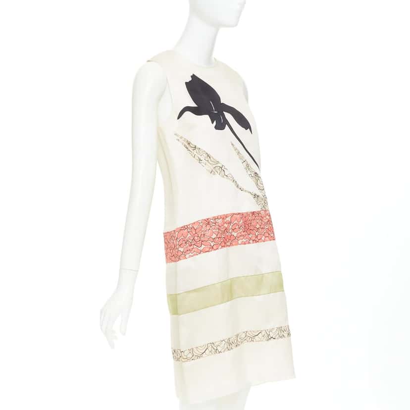 Dior Product Beige Silk Very good condition - Inside View