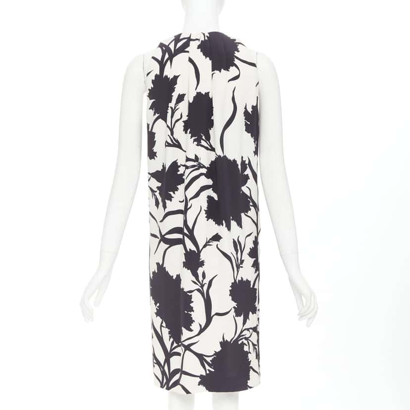 Dior Product Beige Silk Very good condition - Box View