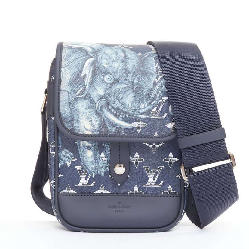 Louis Vuitton Savane Elephant Navy Very good condition - Front View