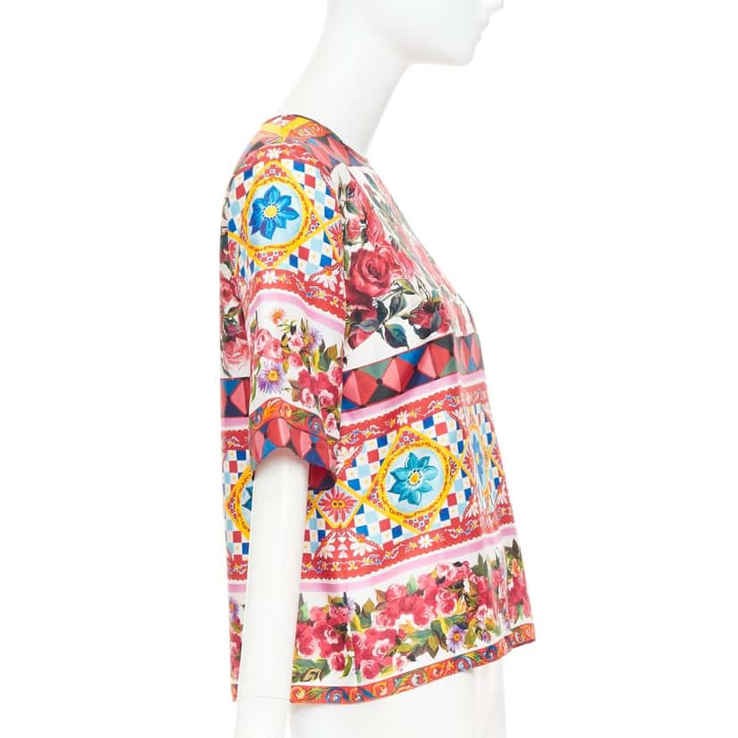 DOLCE & GABBANA Product Pink Silk Very good condition - Model View