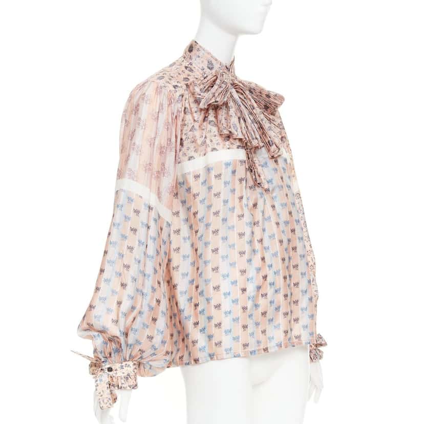 Louis Vuitton Product Pink Silk Very good condition - Inside View