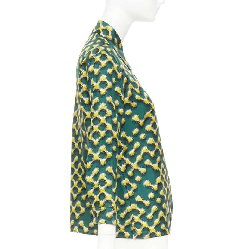 Prada Product Green Silk Very good condition - Model View