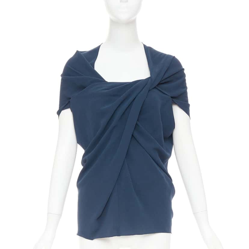 Lanvin Product Navy Very good condition - Front View