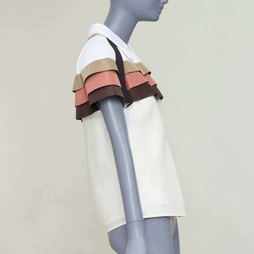 Louis Vuitton Product Ecru Polyester Good condition - Model View