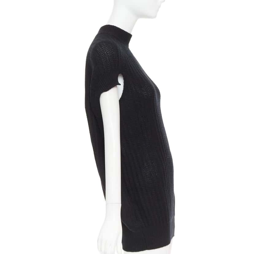 Prada Product Black Cashmere Fair condition - Model View