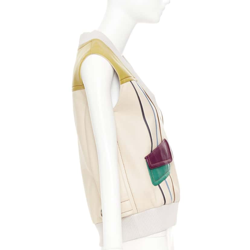 Prada Product MultiColor Leather Good condition - Model View