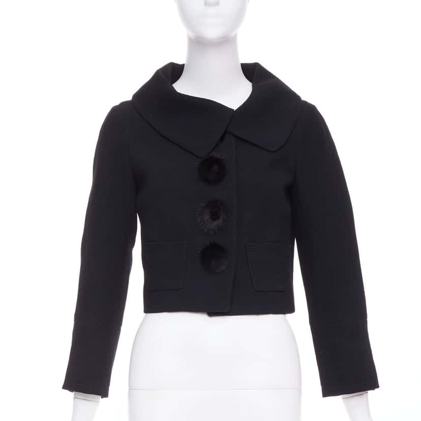 Louis Vuitton Product Black Wool Very good condition - Front View