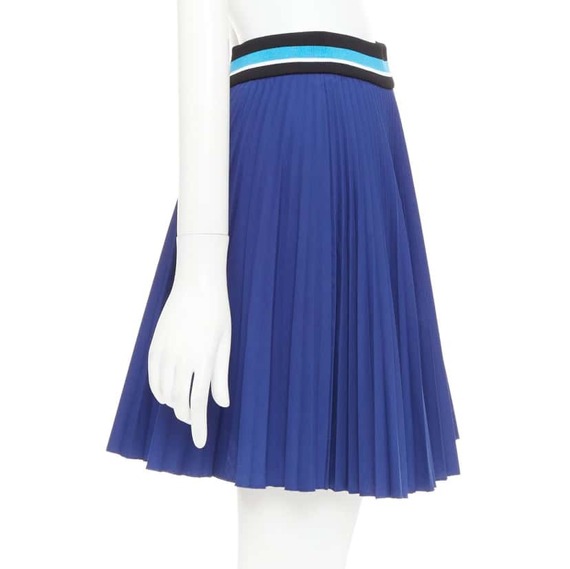 Prada Product Navy Polyester Very good condition - Model View