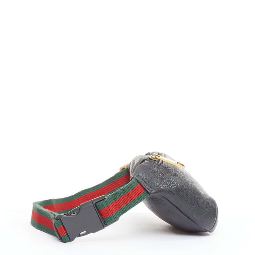Gucci Gucci Print Leather Logo Small Belt Bag Black Leather Very good condition - Model View