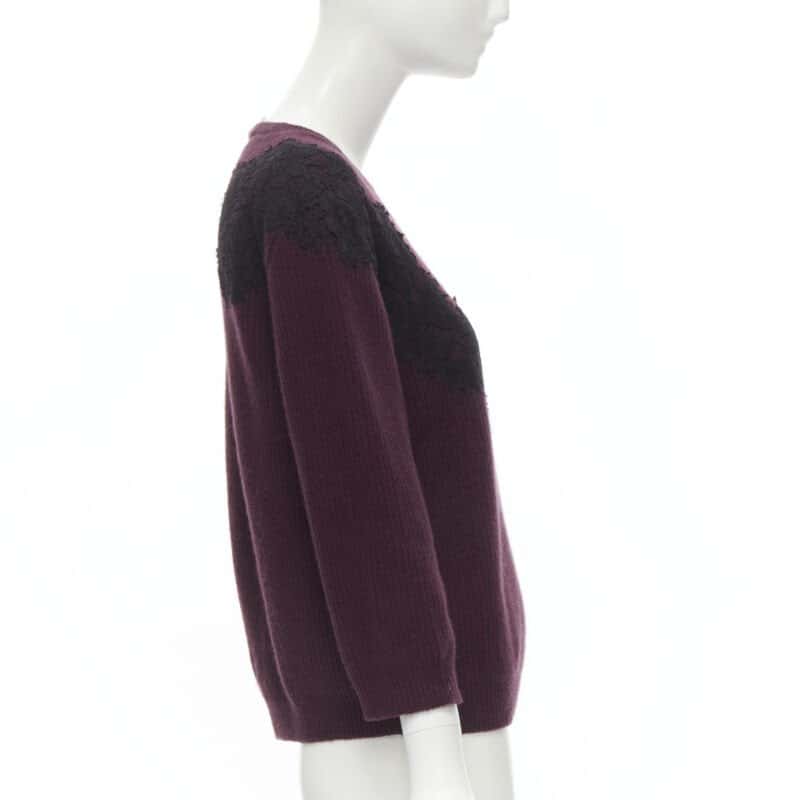 VALENTINO GARAVANI Lace Applique Sweater Burgundy Wool Never worn - Model View