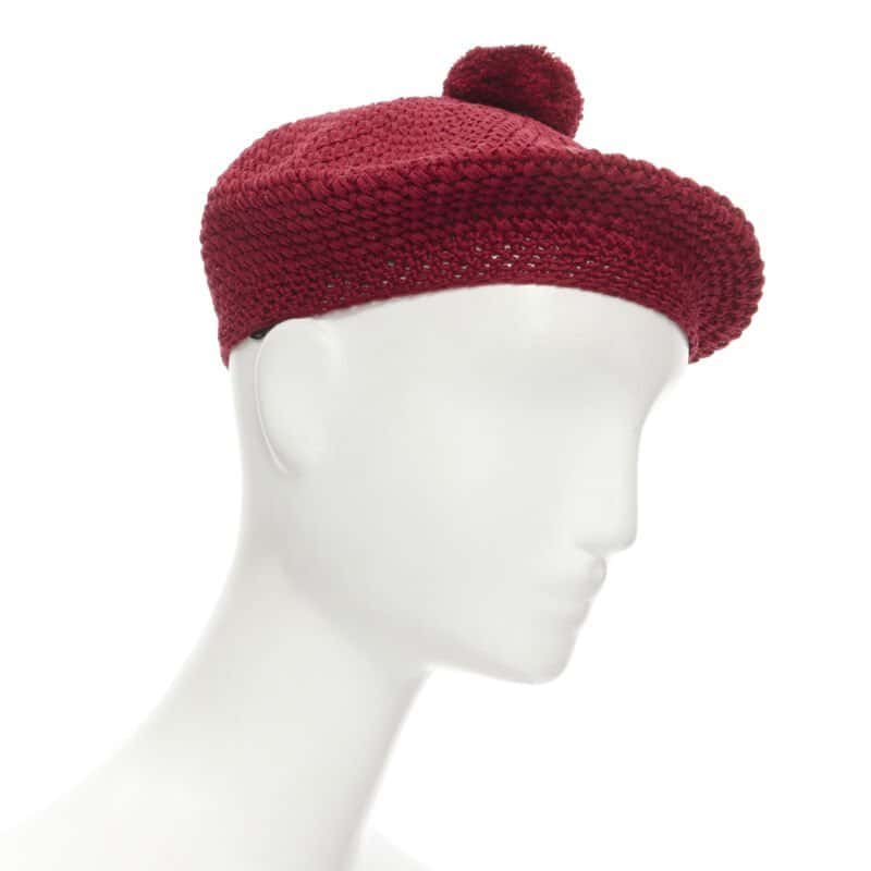 Gucci Red Pom Knit Beret Red Cotton Never worn - Inside View