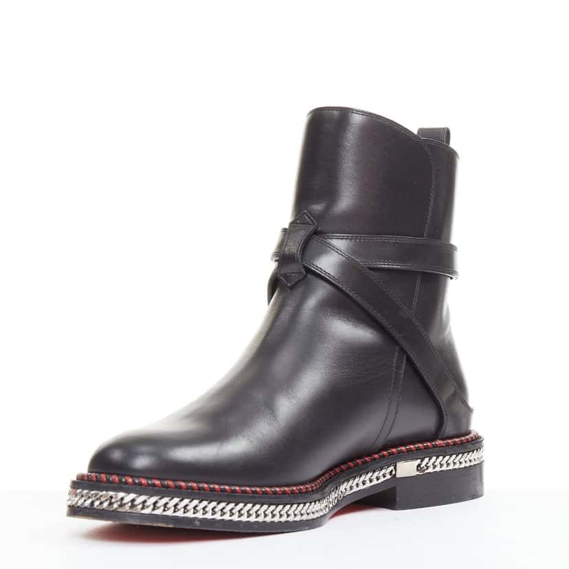 Christian Louboutin Chelsea Chain Flat Calf Brosse Black Leather Good condition - Model View