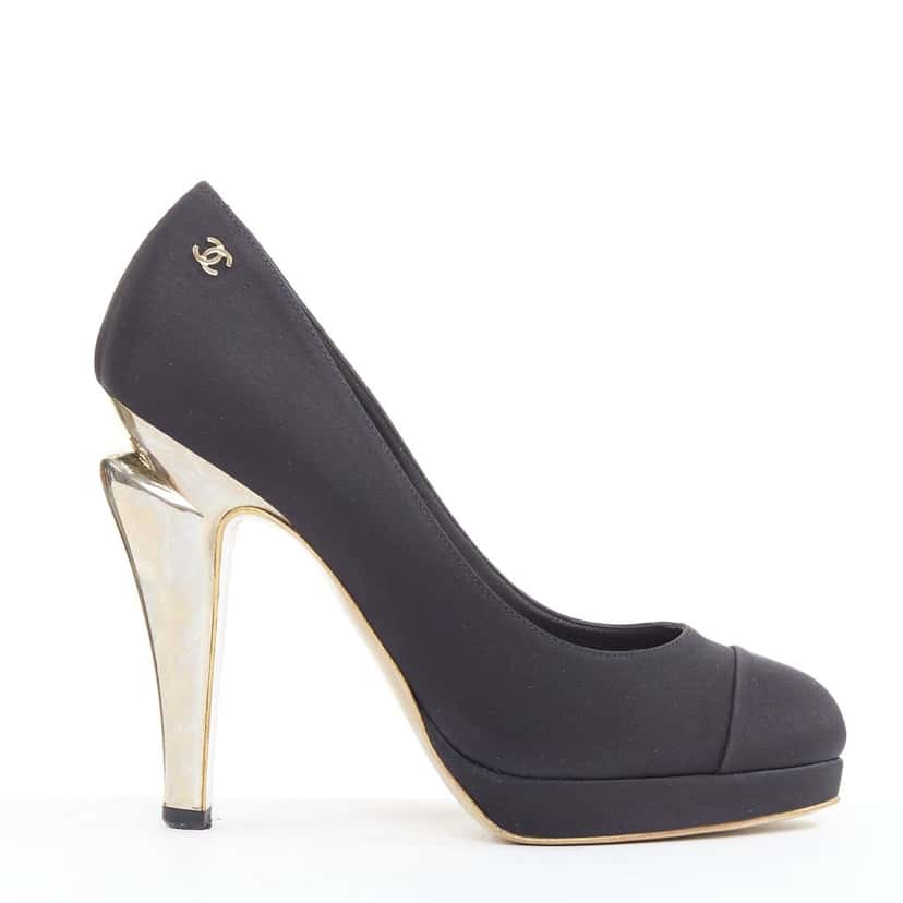 Chanel Product Black Silk Good condition - Front View