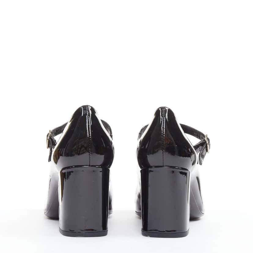 Saint Laurent Product Black Leather Fair condition - Box View