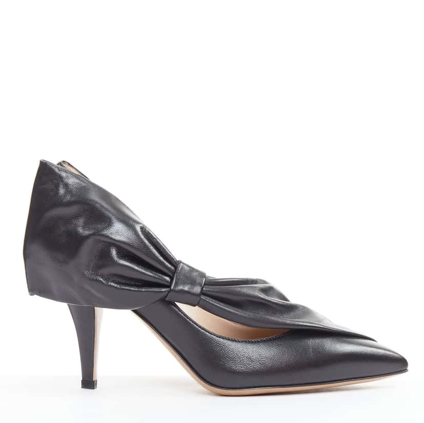 Valentino Product Black Leather Very good condition - Front View