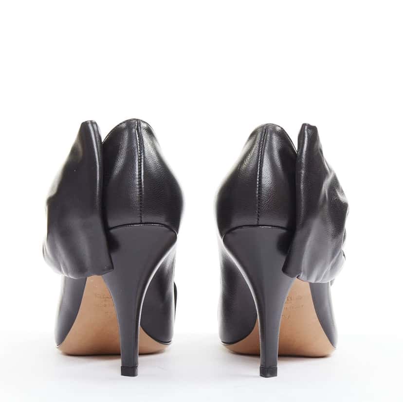 Valentino Product Black Leather Very good condition - Box View