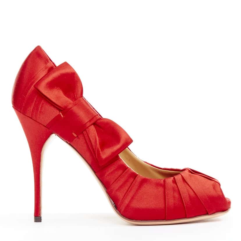 Valentino Product Red Silk Very good condition - Front View