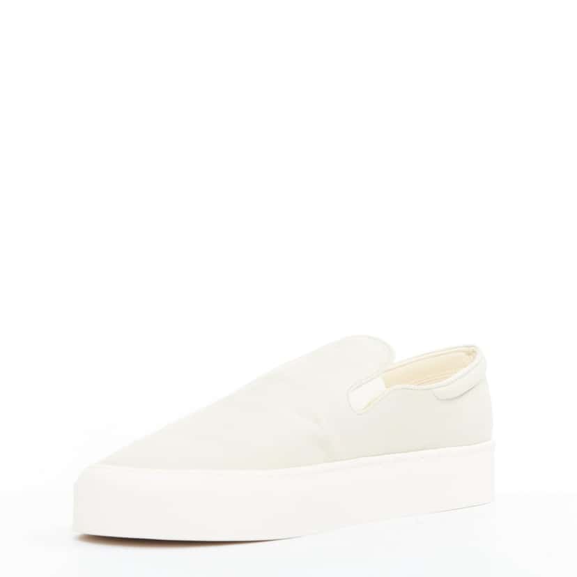 The Row Product Ecru Very good condition - Model View