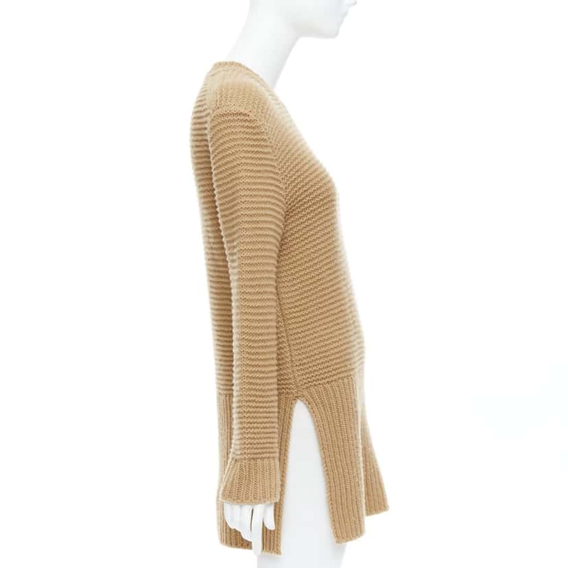 Marni Contrasting Ribbed Sweater Camel Wool Never worn - Model View