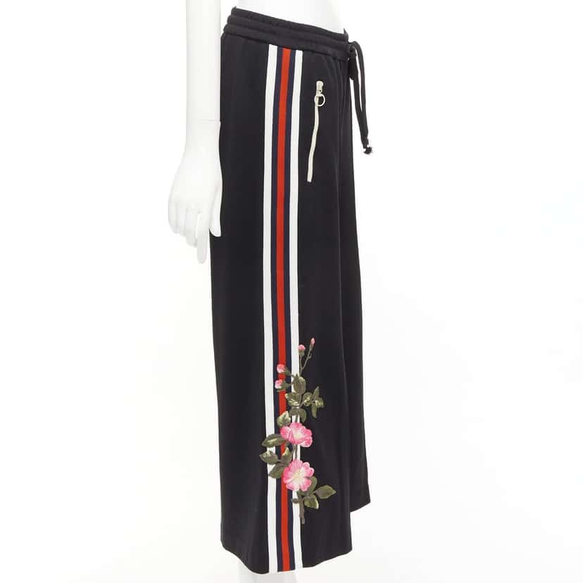 Gucci Floral Patch Joggers Black Very good condition - Model View